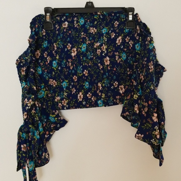 Xhilaration Tops - Xhilaration set. Top lg pants med NWT